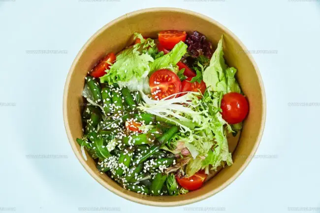 How Are Herbs and Spices Prepared in Asian Cooking?