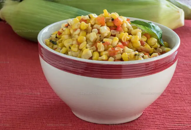 Corn With Green Peppers (Qing Jiao Yu Mi)