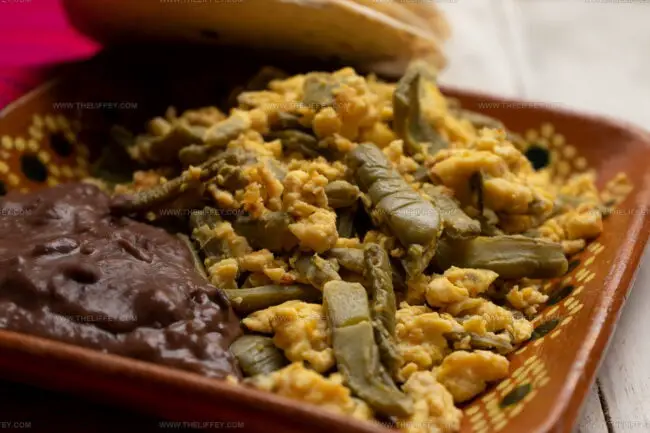 Nopales Con Huevo