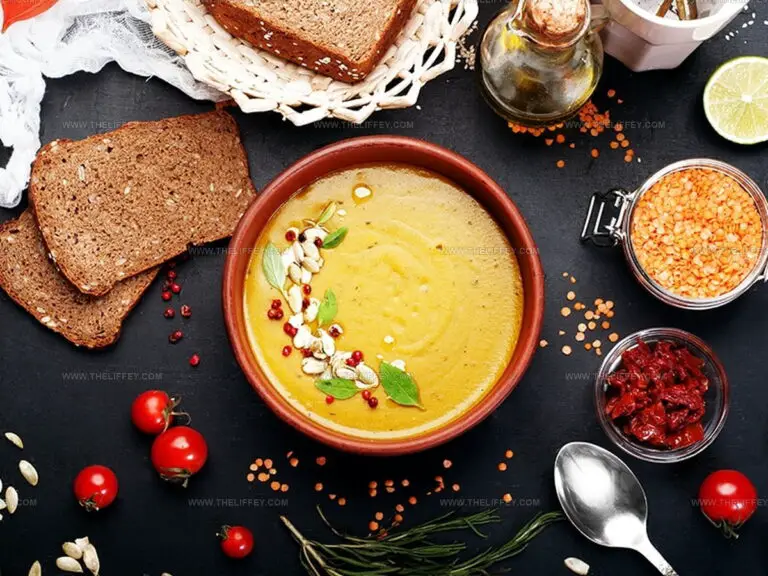 Bisque or Soup: Know the Richer, Creamier Choice