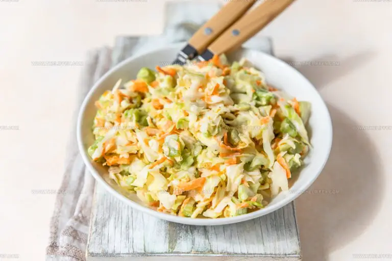 3 Mayo Replacements That Work in Chicken Salad