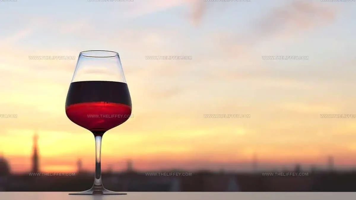 What Does Port Wine Taste Like? Discover the Flavors in a Sip