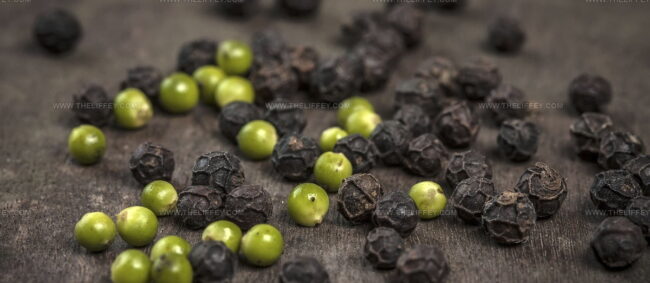Kampot Pepper (Mrech Kampot)